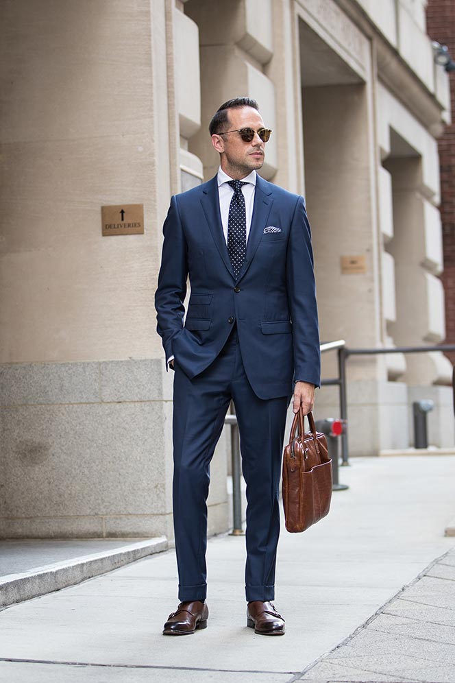 shoes to wear with a navy suit
