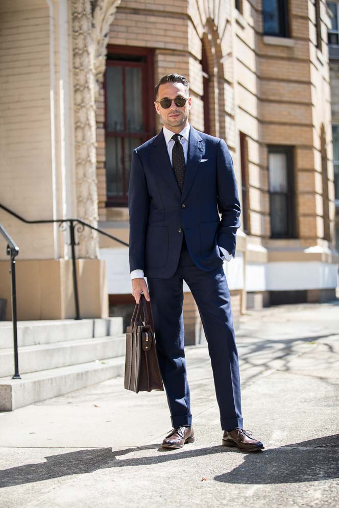 ways-to-wear-navy-suit-business-job-interview-briefcase-dark-tie-white ...