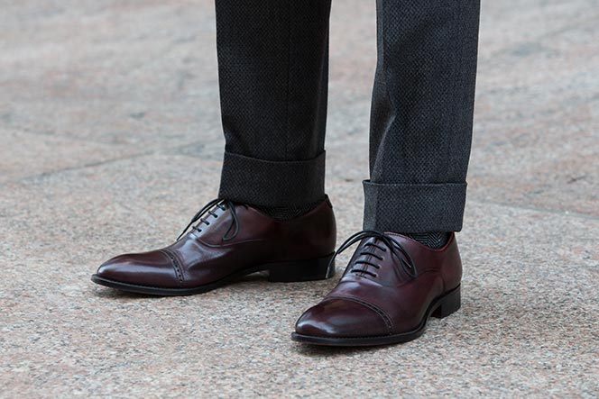 paul-evans-oxblood-captoe-lace-up-shoes-with-grey-pants