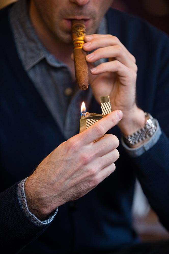 How To Light a Cigar: A Comprehensive Guide - He Spoke Style