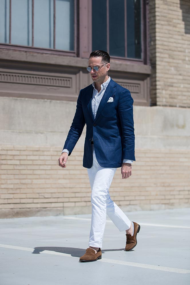 blue-linen-blazer-white-denim-jeans-brown-suede-loafers-mens-outfit-ideas-spring-3