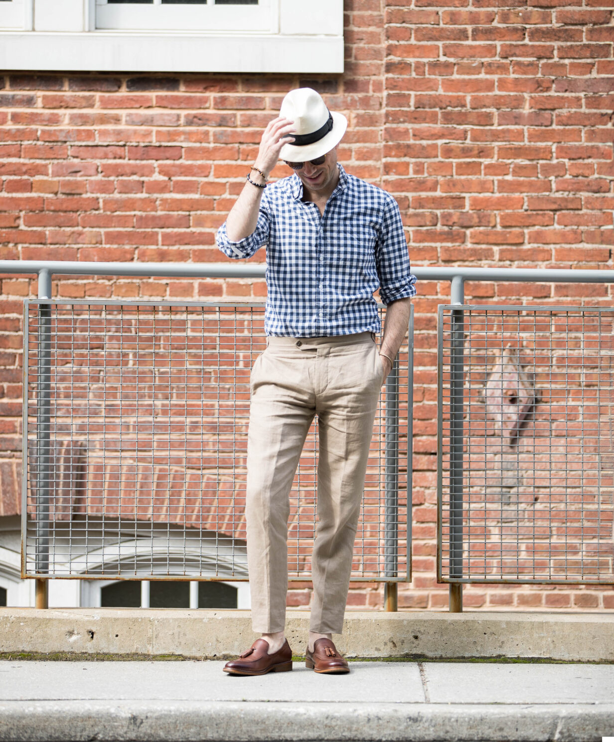 Blue khaki pants discount outfit