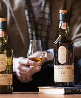 lagavulin 12 vs 16 scotch whisky