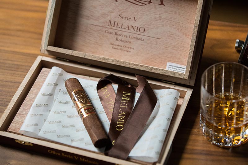 oliva serie v melanio cigar review
