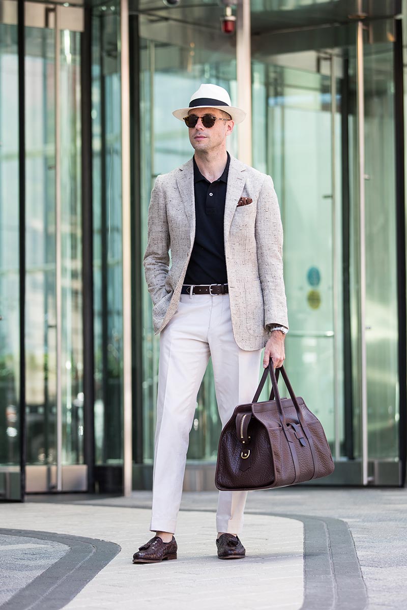 what to wear to airport men
