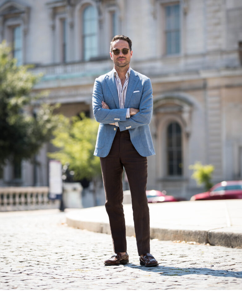 https://hespokestyle.com/wp-content/uploads/2017/08/baby-blue-linen-sport-coat-with-brown-pants-outfit-idea-392x472@2x.jpg