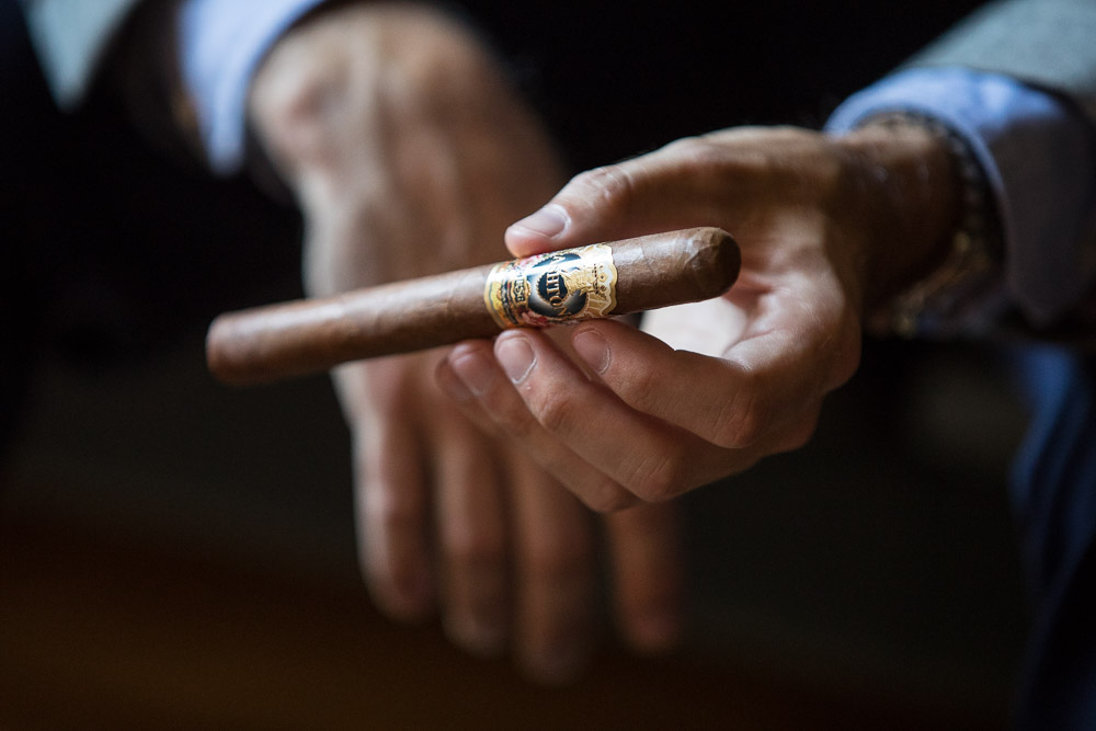 ashton esg 20 year salute cigar review