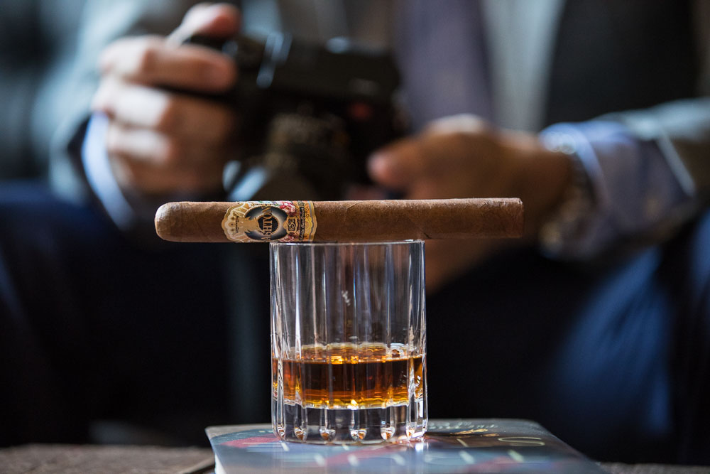 ashton esg 20 year salute cigar review