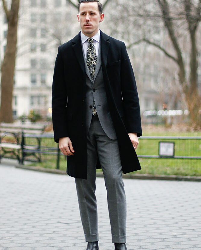 Outfit with chelsea boots  Sweater outfits men, Men fashion