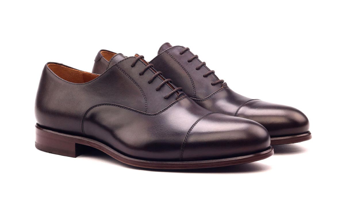 dark-brown-oxford-dress-shoes-menswear-mens-style-wardrobe-essentials ...