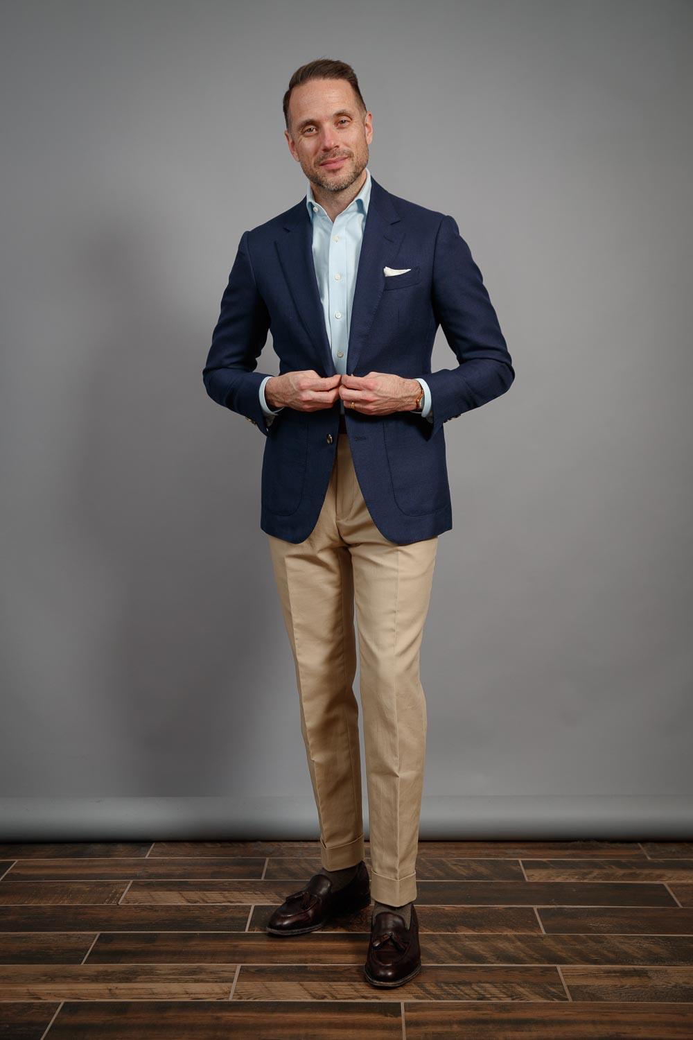 menswear-uniform-navy-blazer-blue-oxford-shirt-khaki-chinos-business-casual- outfit-ideas-2021-he-spoke-style-michael-andrews-bespoke - He Spoke Style