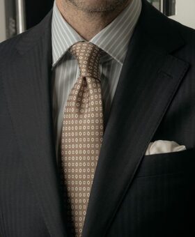 essential-dress-shirts-for-men-2021