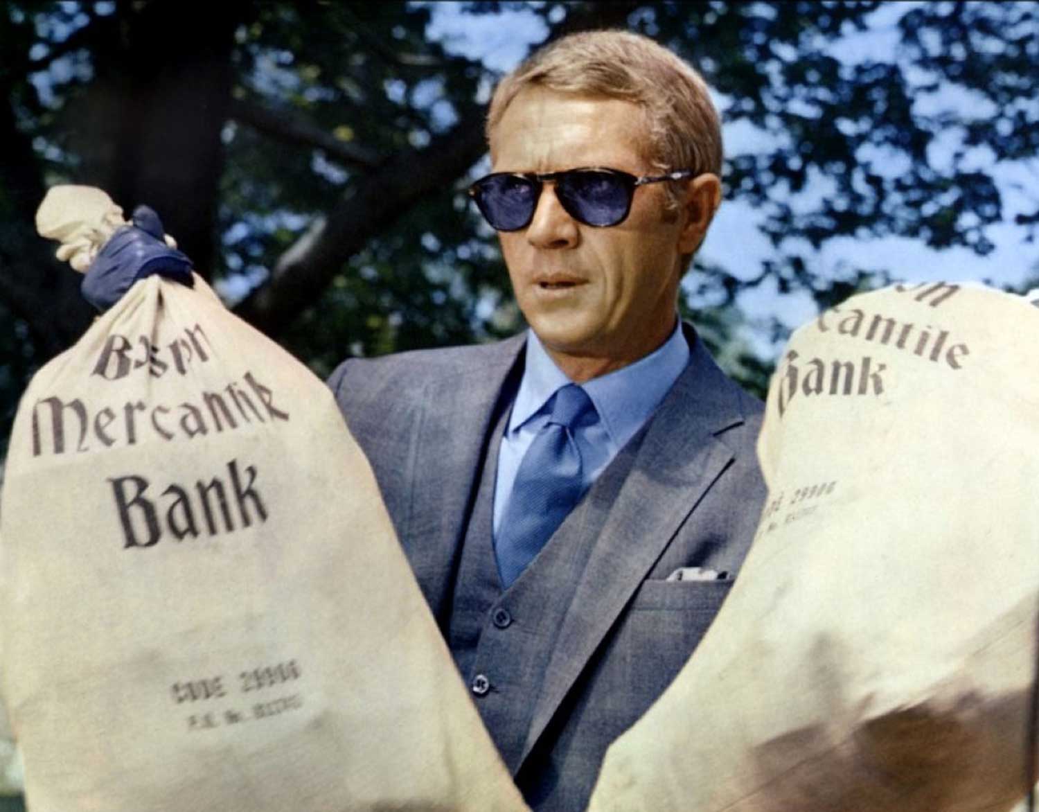Steve McQueen wearing Persol 714 with blue lenses in The Thomas Crown Affair