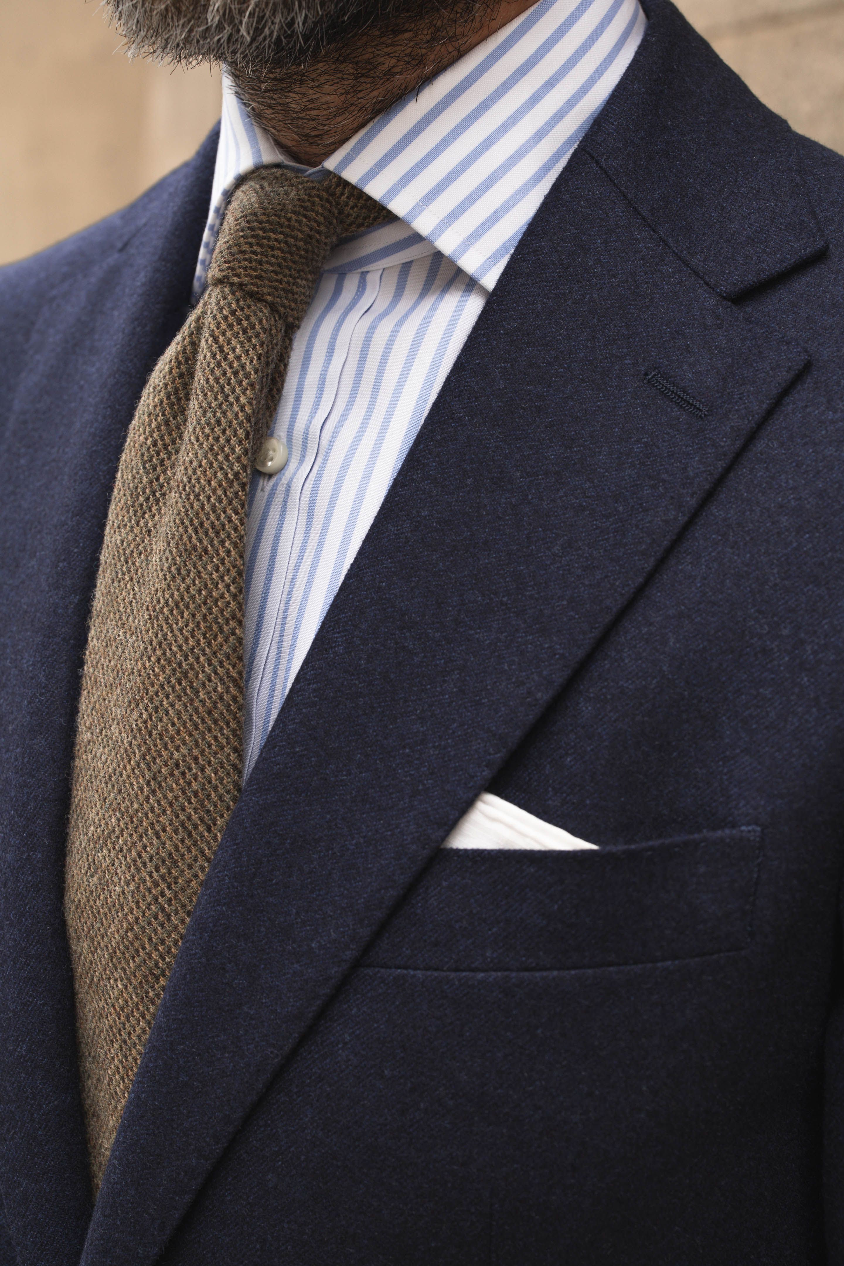 best-navy-blue-flannel-suit-shirt-tie-combination | He Spoke Style