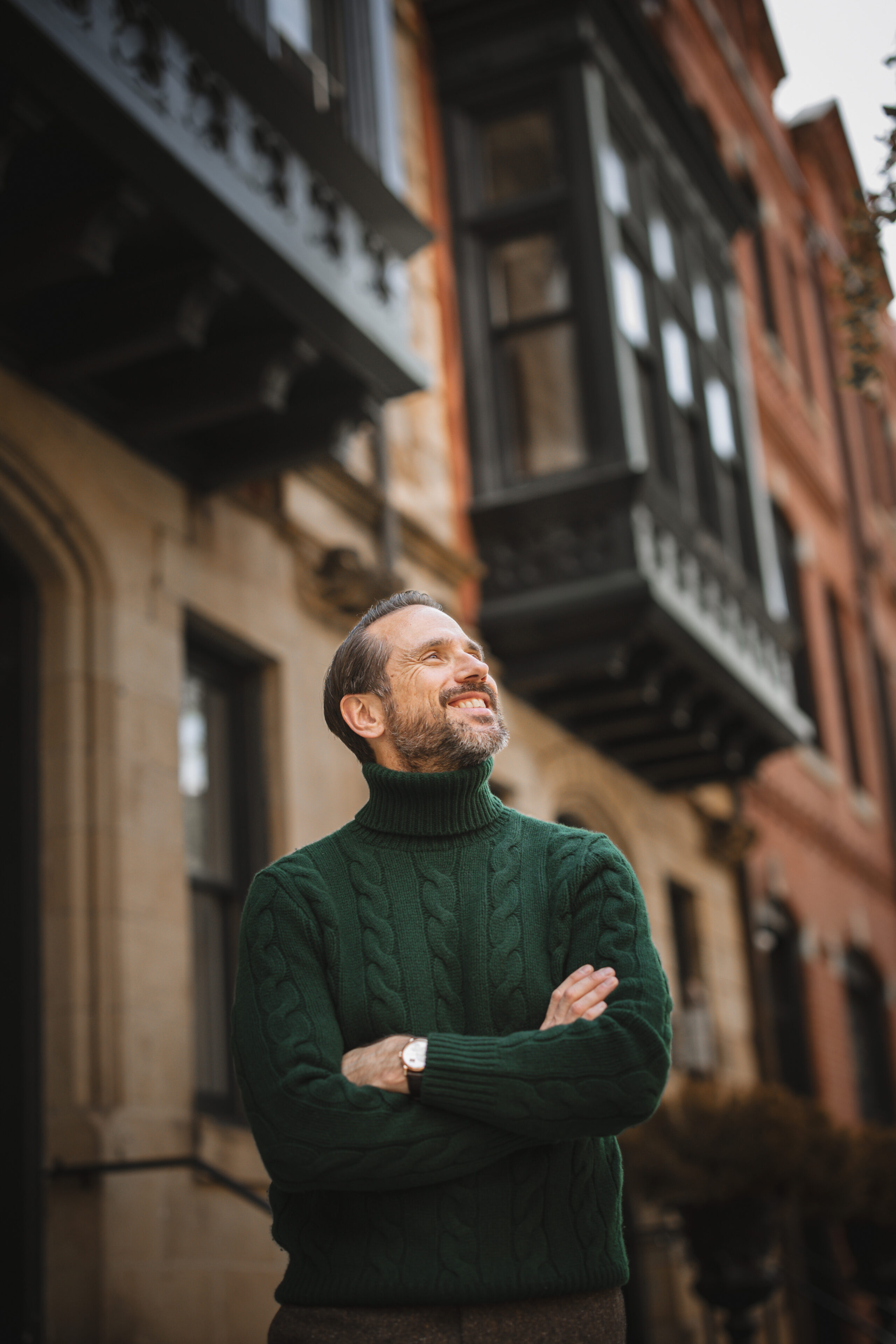 waystowearbrowntweedpantswithturtleneck He Spoke Style